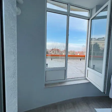 Lovely Apartment With Terrace! Chisinau Exterior foto
